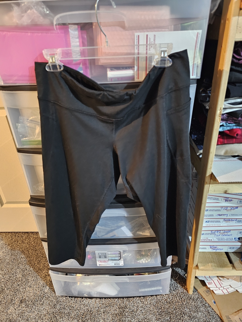 Black Athletic Capri Leggings